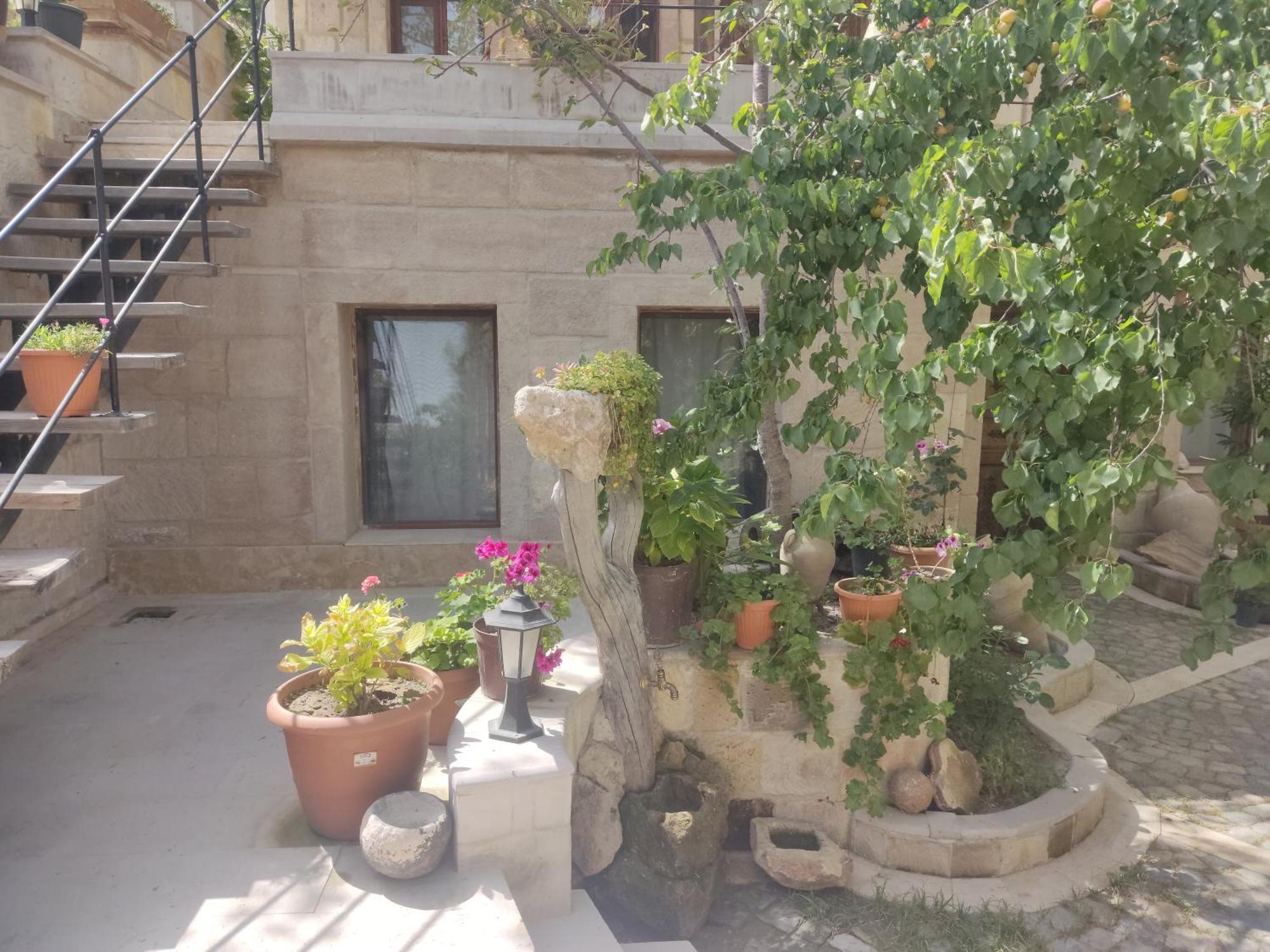 Luwian Stone House Hotel Göreme Exterior foto